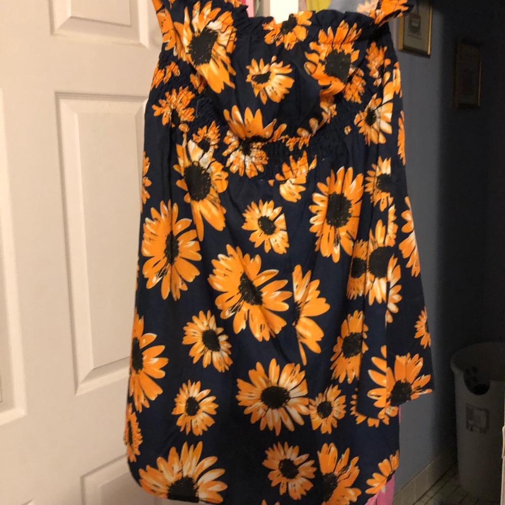 Sunflower Romper - Picture 2 of 5